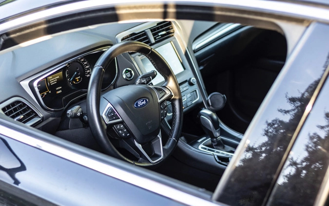 Ford Mondeo cena 54900 przebieg: 178600, rok produkcji 2015 z Wrocław małe 704